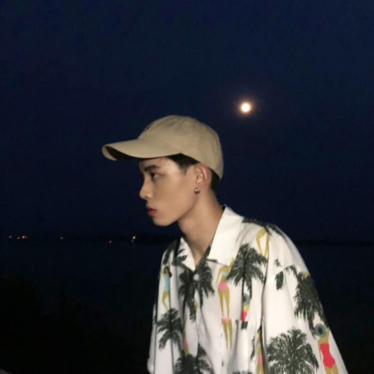 吉田俊司 - 独家访谈节目在线观看 - 手机追剧